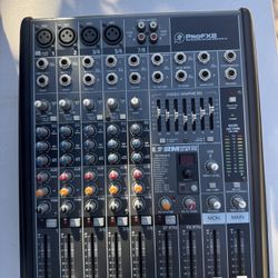 Mackie ProFx8 Mixer
