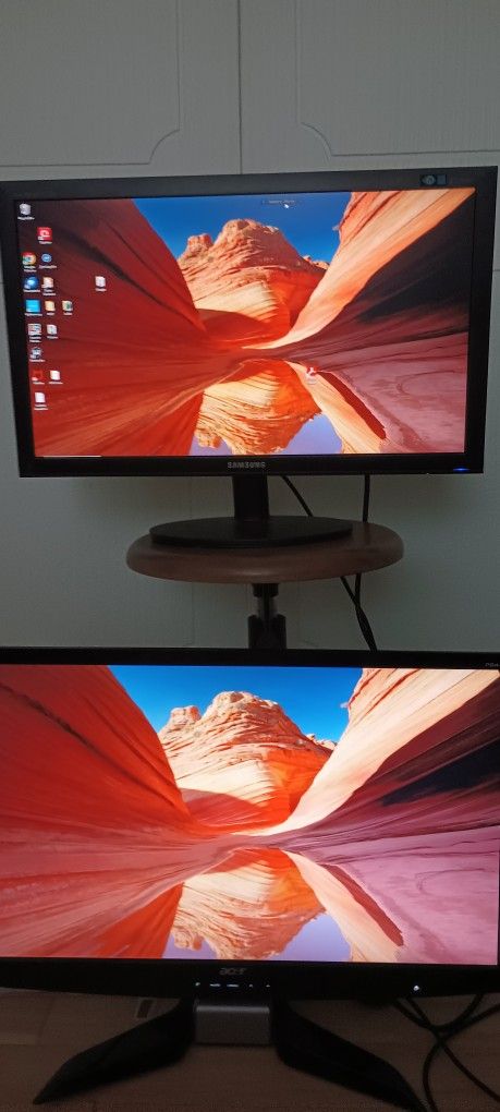 LCD MONITORS