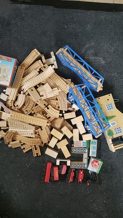 Thomas the train set pieces