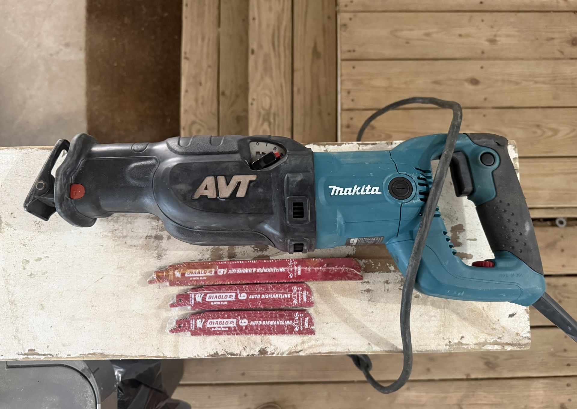 Makita 15A Sawzall