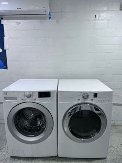 KENMORE  WASHER AND. DRYER. SET