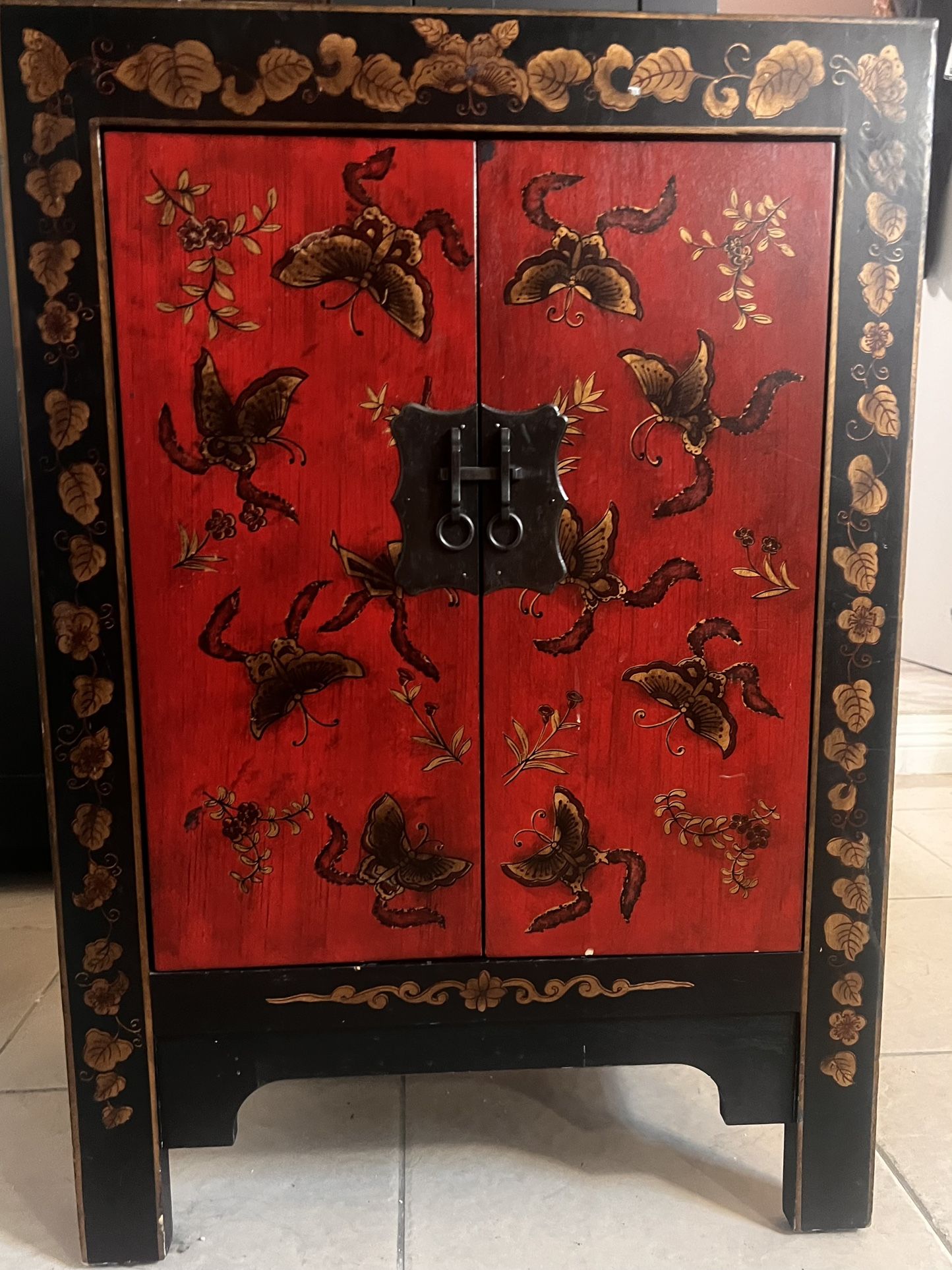 ANTIQUE ASIAN CABINET