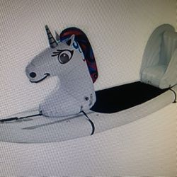 Stand Up Floats Inflatable Unicorn 34”H x 14”W x 34”L