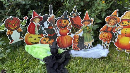 Halloween Decor Vintage-Style Halloween Yard Sign Cutout Set