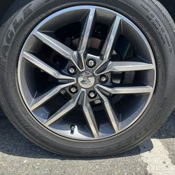 Grey 18” Jeep Wheels/Rims 