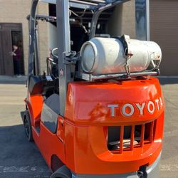 TOYOTA forklift For Sale 
