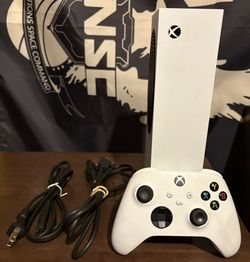 Xbox Series S 1883 500GB Digital Gaming Console W/Controller, HDMI, Power Cable.