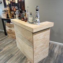 Collapsible Wooden Bar – Portable | Perfect for Events, Patios & Parties 🥃