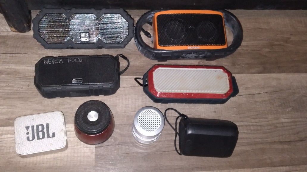 Bluetooth Portable Speakers