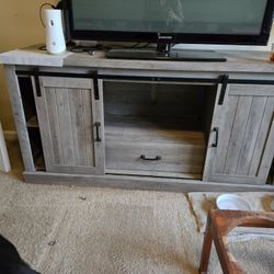 TV Stand 