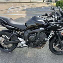 2009 Yamaha FZ6