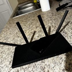 TP link WiFi Router
