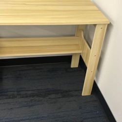 Compact Wooden Desk – Great Condition!