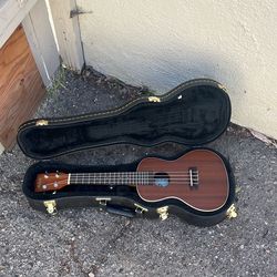 very good condition never been used ukulele Kala very good condition never been used ukulele