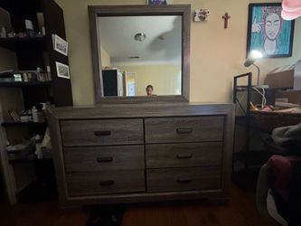 Dresser with mirror