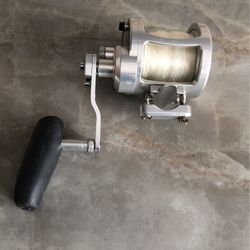 AVET HXW 5/2 RAPTOR Two Speed SILVER BIG GAME Fishing Reel in VERY GOOD Shape!! 