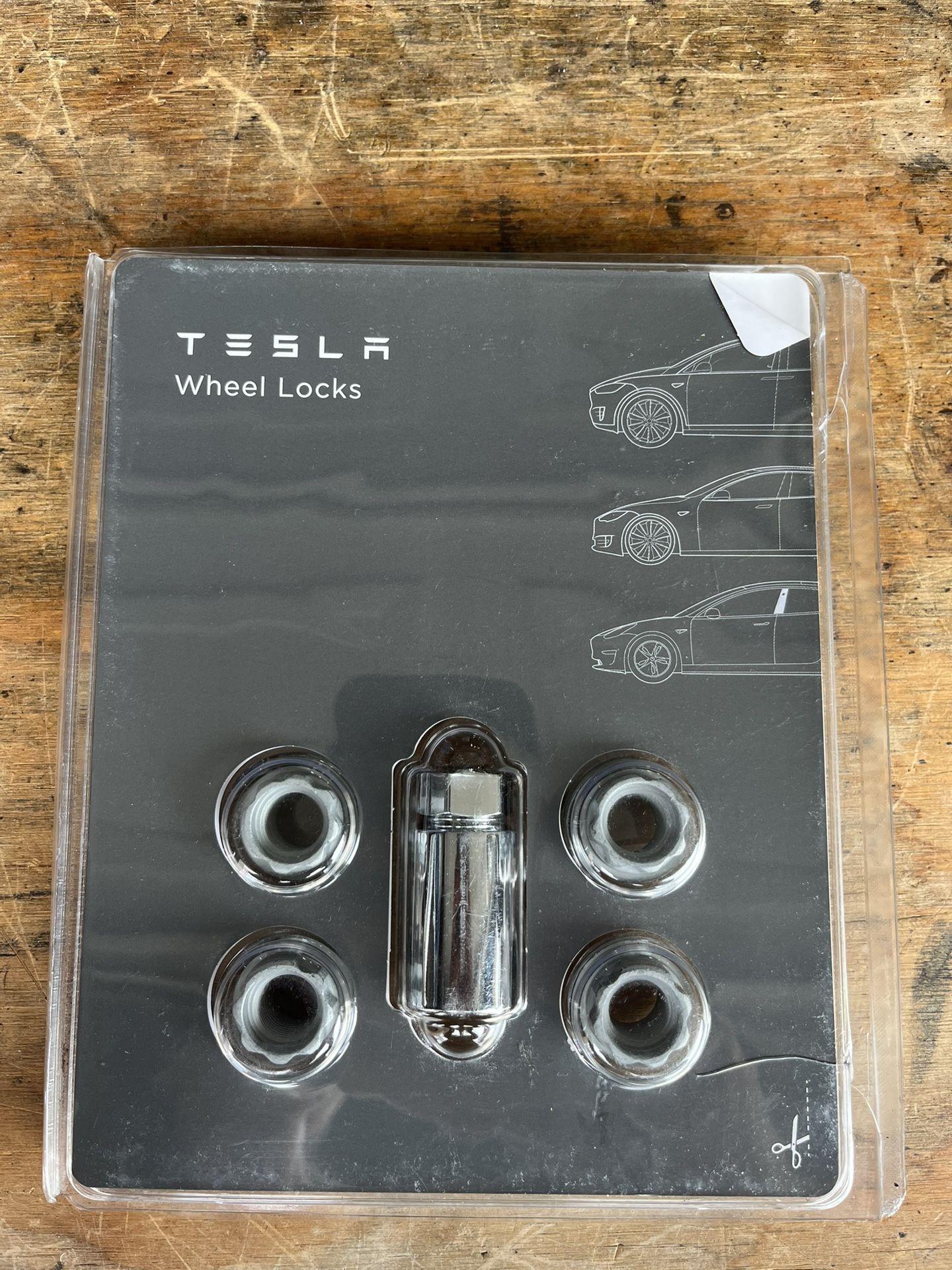 Tesla Wheel Lock Kit 