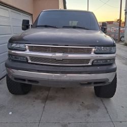 GMC Tahoe 