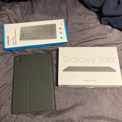 Selling Tablet With Case And Keyboard 
