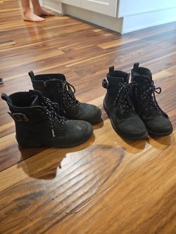 Girl's Fashion Boots Size 13 and 1