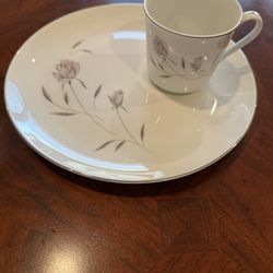 Yamaka 8 Piece China Set