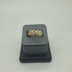 10KT YELLOW GOLD RING