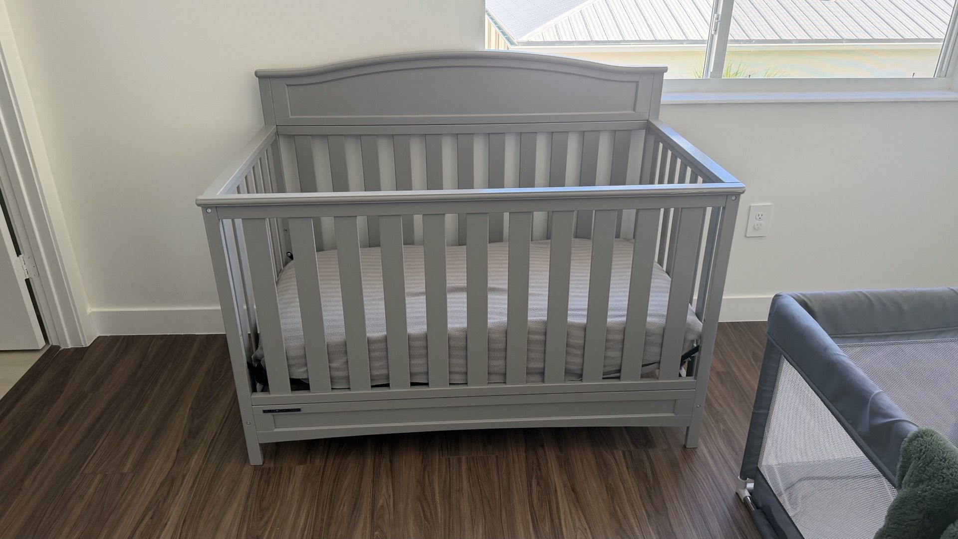 Gray Convertible Crib with Mattress – Excellent Condition – $150 OBO