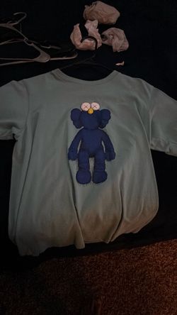 Small,teal claws shirt