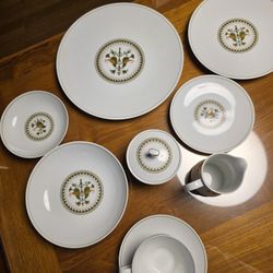 Dinnerware 