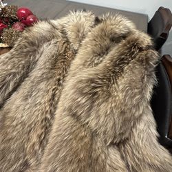 Beautiful, elegant Fur  “original plush coat” 