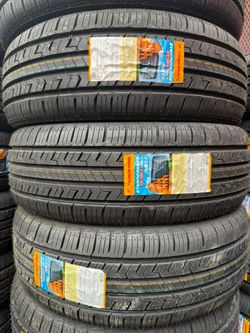 225 65 16 Set Of Tires 