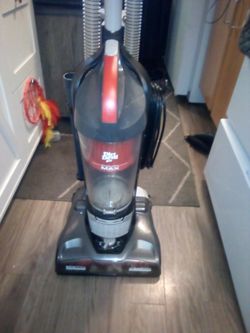 Dirt Devil Endura Max Upright Vacuum