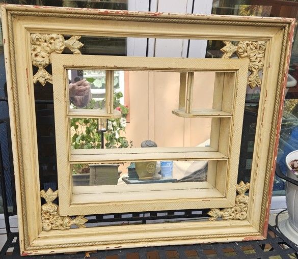 VINTAGE SHADOW BOX WITH MIRROW 1950'S