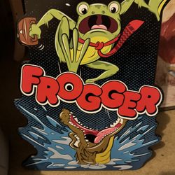 Brand New Atari Frogger Arcade Wood Wall Art Decor 17.5 Inches x 13.5 Inches