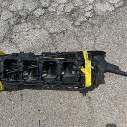 Jeep Grand Cherokee Lower 2022 Upper And Reinforcement Grill 