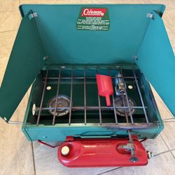 Coleman 2 Burner Camp Stove Model 425D Not Tested Made in USA