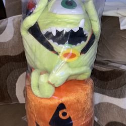 Halloween Decor 