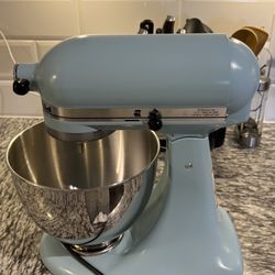 KitchenAid 4.5 Quart Stand Mixer