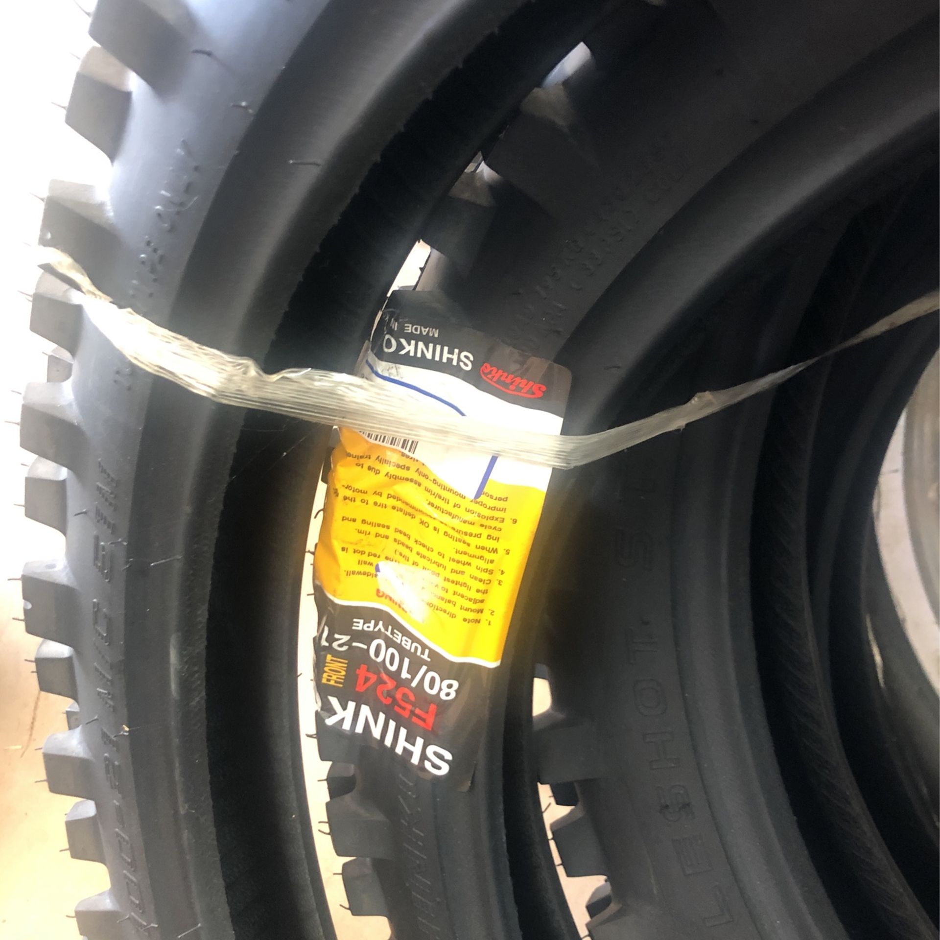 Shinko 800/100-21 Dirt Bike Tires (2)