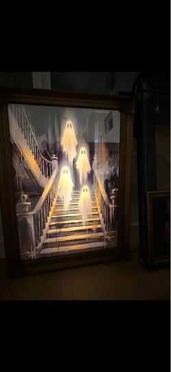 Martha Stewart ghost mirror