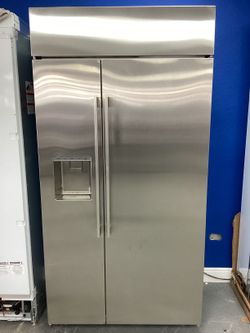 Stainless steel Climate-Control Drawer Refrigerator By Monogram