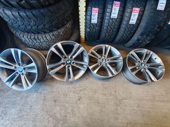 Set of Bmw wheels 5x120  with center caps