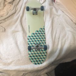 BRAND NEW RETROSPEC SKATEBOARD