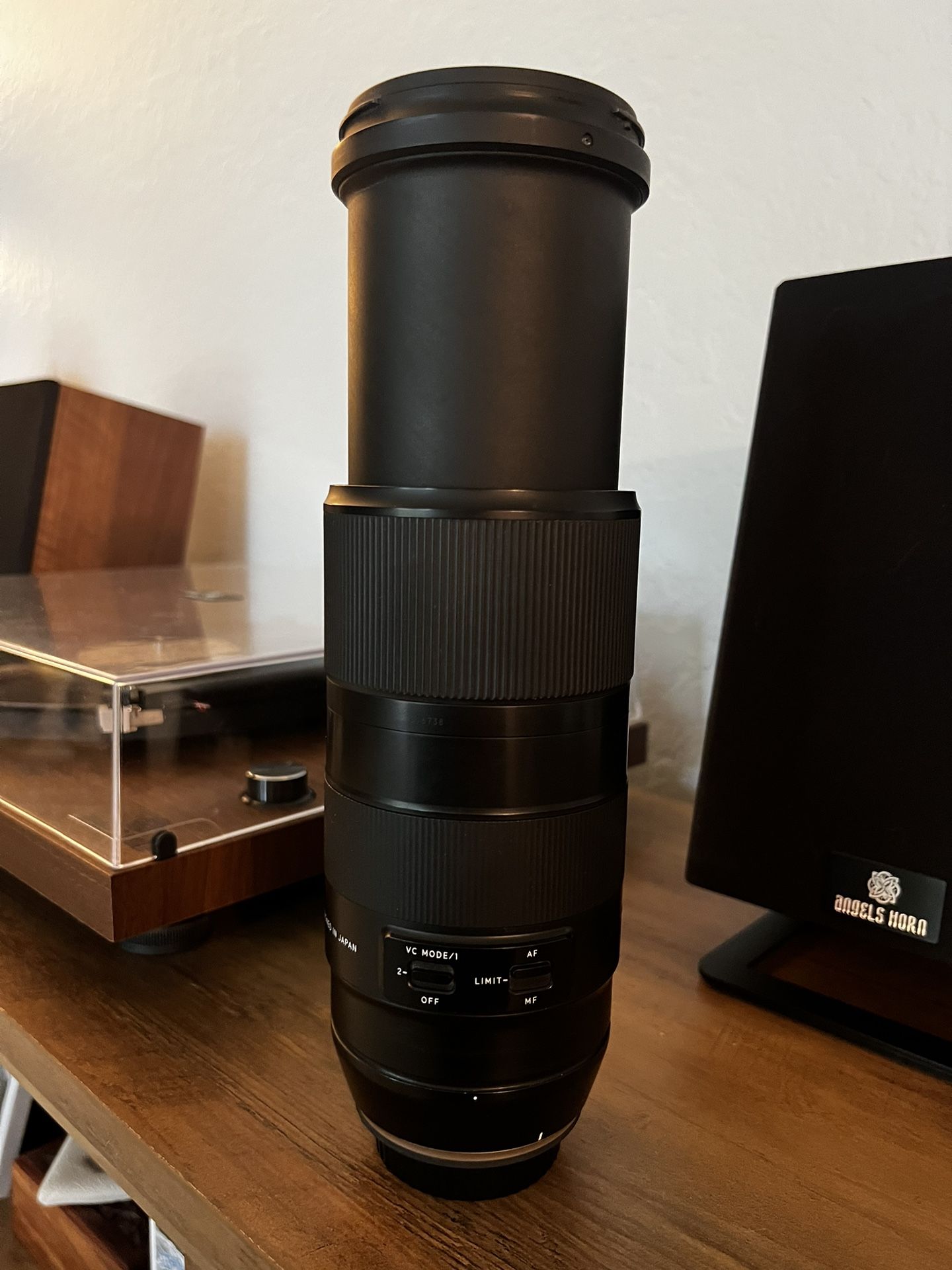 Tamron 100-400mm F/4.5-6.3 telephoto Lens