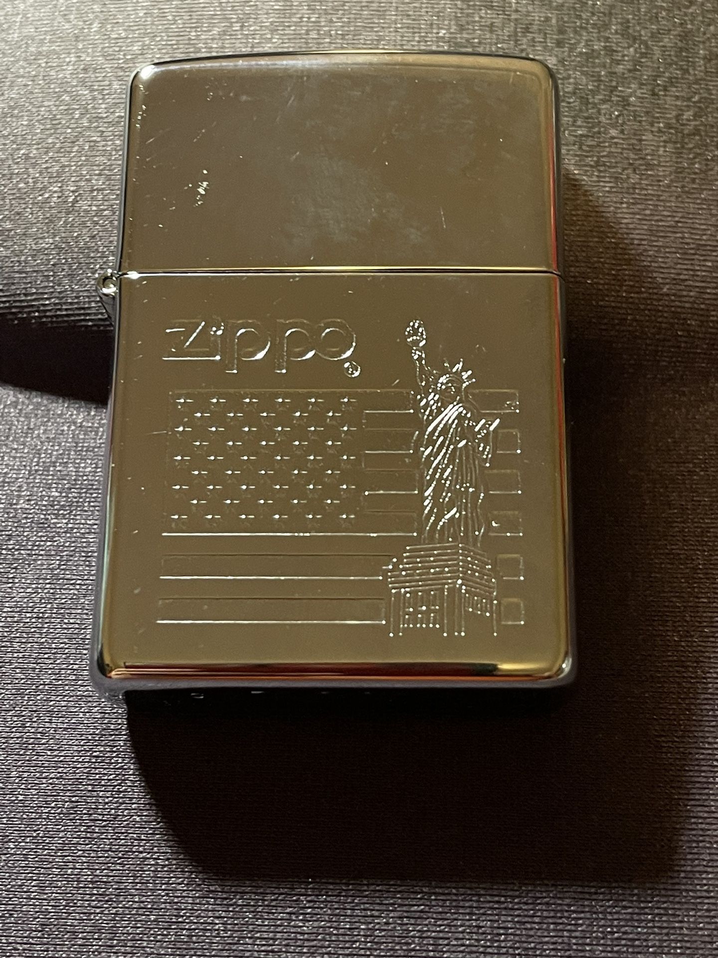 Zippo Lighter Collectible 2004 Statue of Liberty U.S. Flag #120223-08