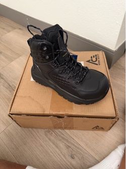Steal toe boots
