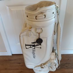 Golf Bag With Golf Clubs 