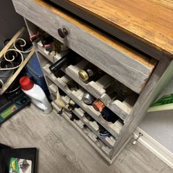 Liquor Bottle Holder 