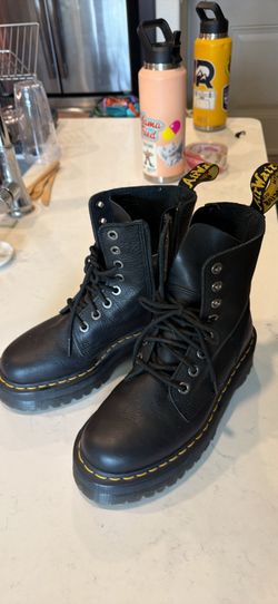 Dr Martens - Jadon III Size 8 Female
