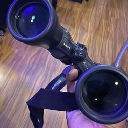 NIKON ACTION Zoom 10-22x50 Binoculars